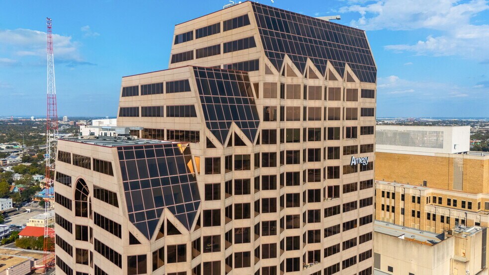 More Photos Of 300 Convent St, San Antonio Office For Lease