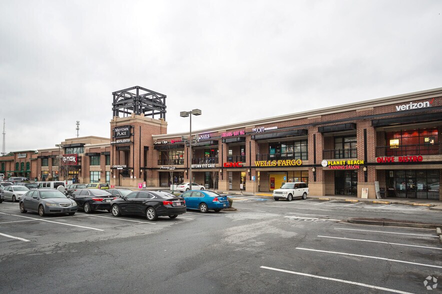 More Photos Of 650 Ponce de Leon Ave NE, Atlanta General Retail For Lease