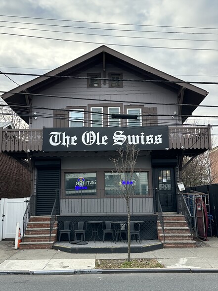 Primary Photo Of 18 Nelson Ave, Staten Island Restaurant For Sale