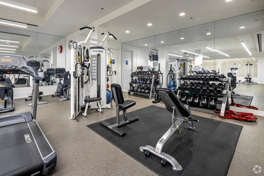 More Photos Of 92-94 Laight St, New York Apartments For Lease