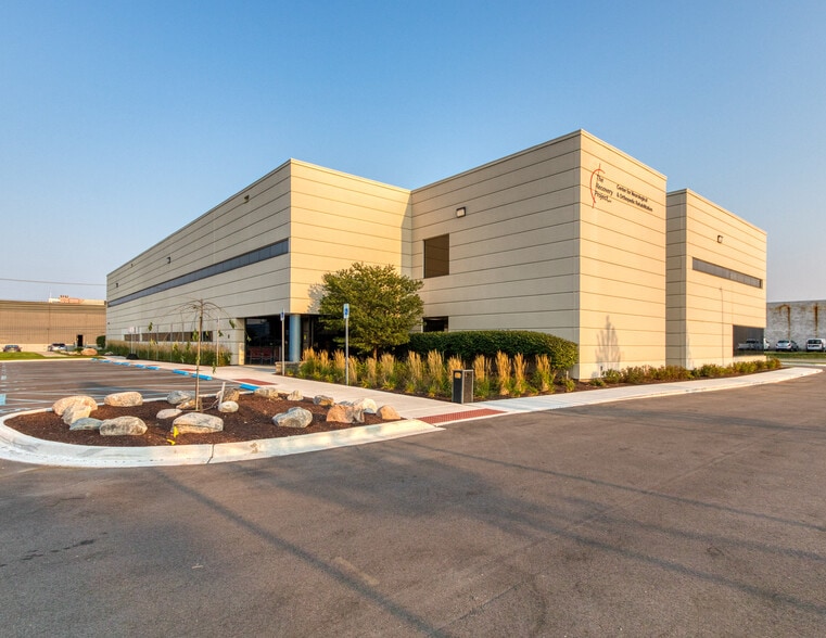 More Photos Of 11878 Hubbard St, Livonia Medical For Lease