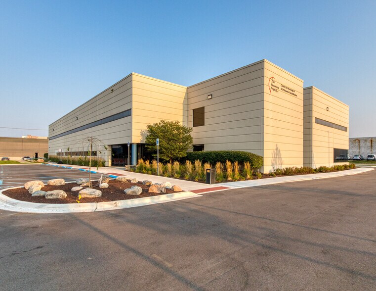 More Photos Of 11878 Hubbard St, Livonia Medical For Lease