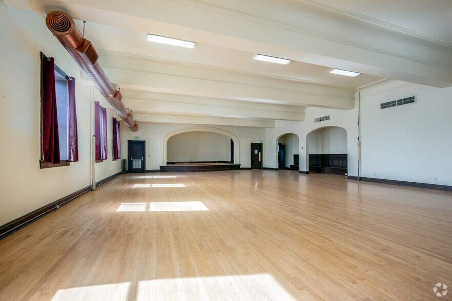 More Photos Of 115 N Butte St, Willows Loft Creative Space For Lease