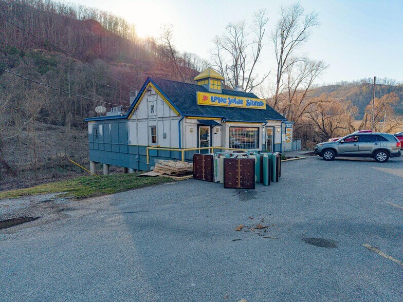 More Photos Of 234 S Main St, Hazard Fast Food For Sale