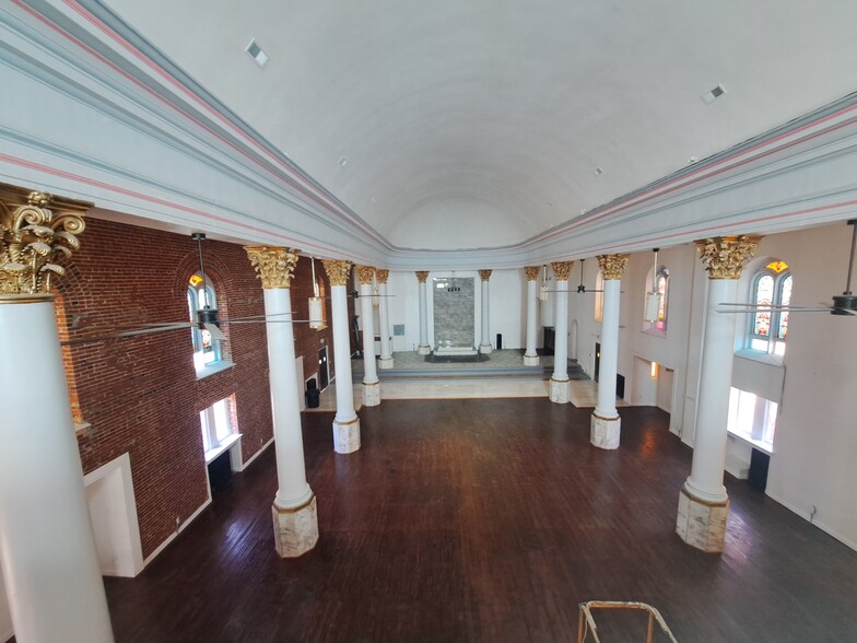 More Photos Of 1935 Sidney St, Saint Louis Religious Facility For Lease