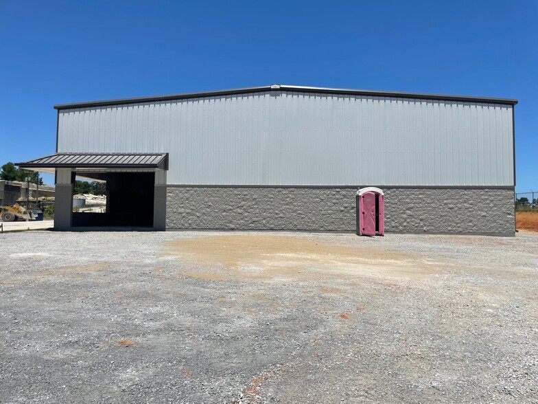 Primary Photo Of 255 Needmore Rd, Clarksville Warehouse For Lease