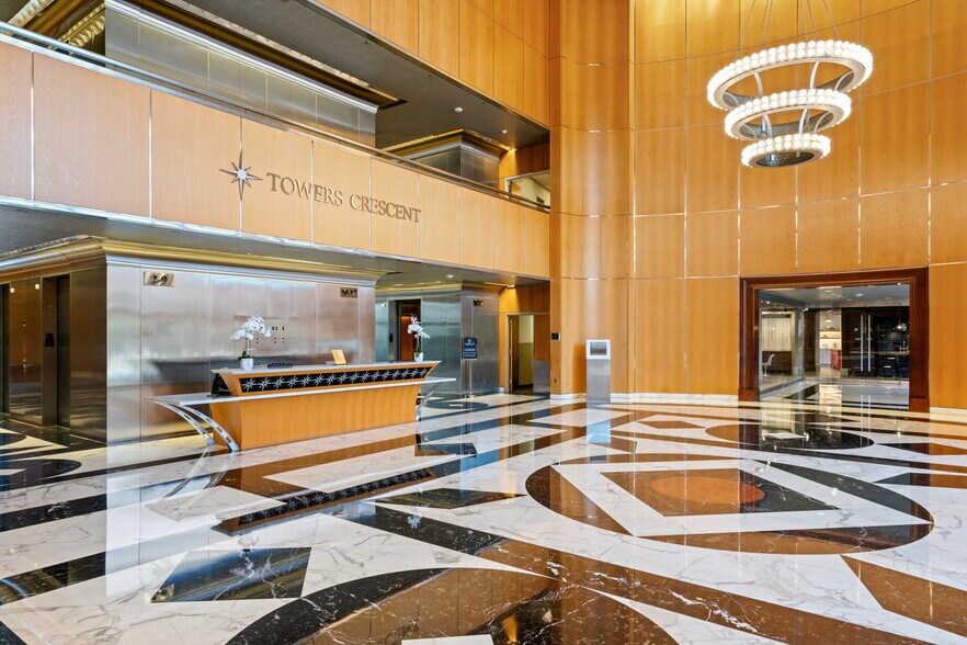 More Photos Of 8000 Towers Crescent Dr, Vienna Office For Lease