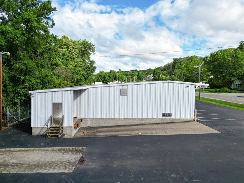 More Photos Of 1094 N Main St, Ashland City Light Manufacturing For Sale