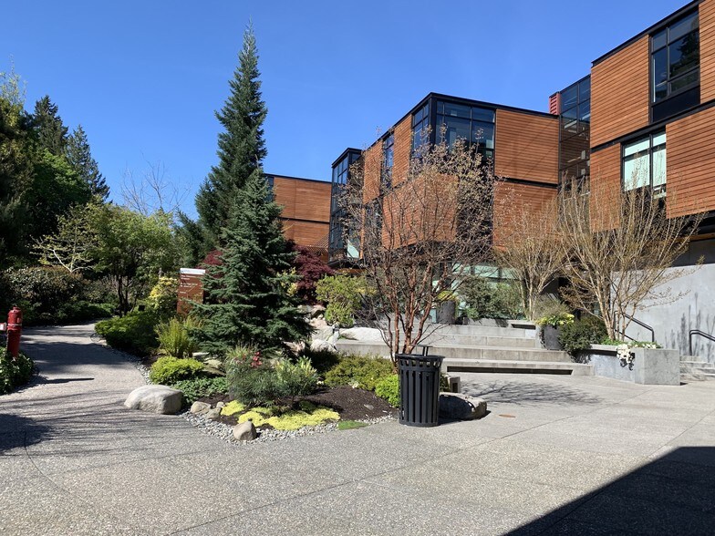 More Photos Of 100 Ravine Ln NE, Bainbridge Island Unknown For Lease