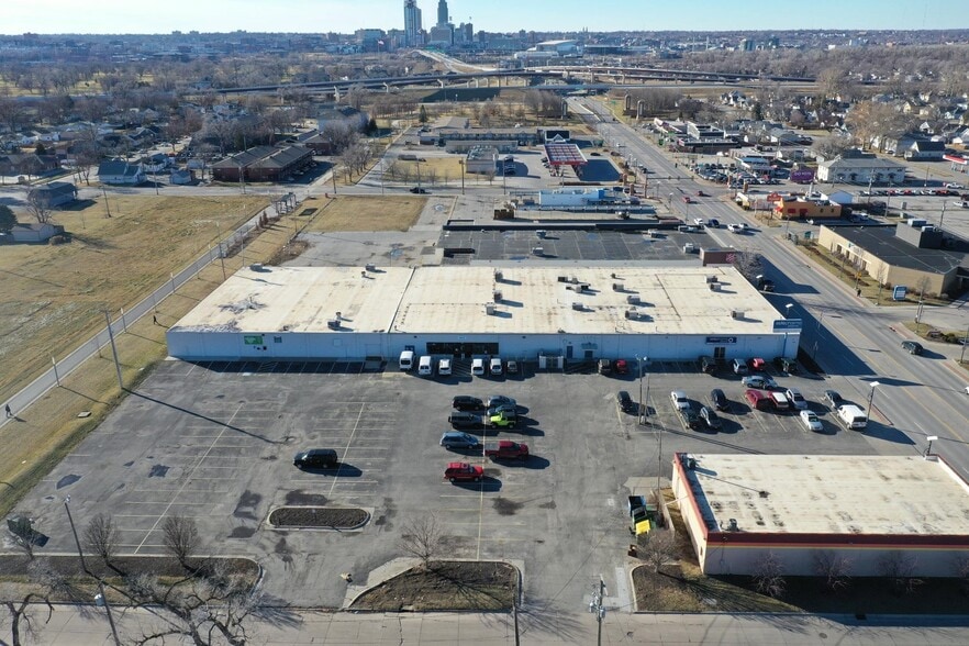 More Photos Of 3415 W Broadway, Council Bluffs General Retail For Lease
