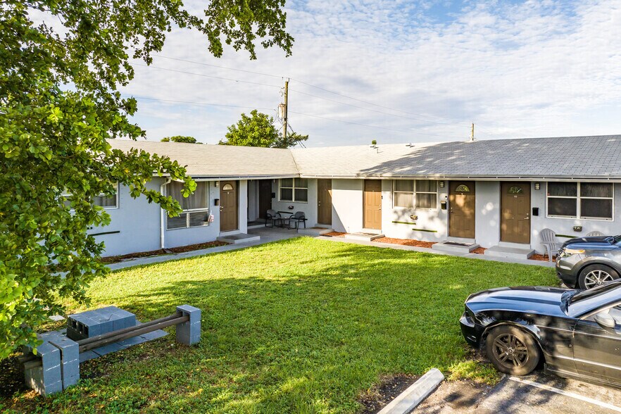 More Photos Of 7200 Pembroke Rd, Miramar Apartments For Sale