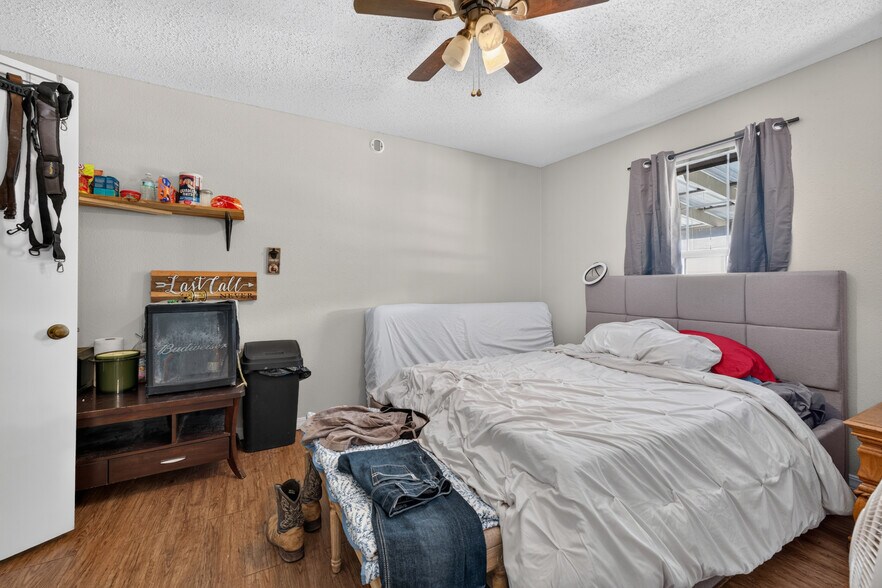 More Photos Of 505 Bub Hayner Rd, Karnack Apartments For Sale