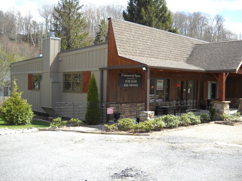 More Photos Of 444 S Beech Mountain Pky, Banner Elk Office For Sale