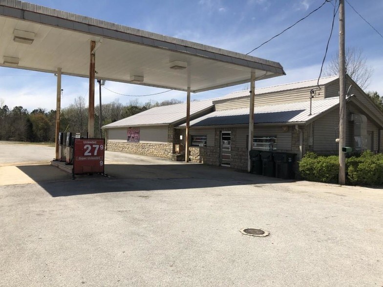 Primary Photo Of 125 Highway 247, Russellville Service Station For Lease