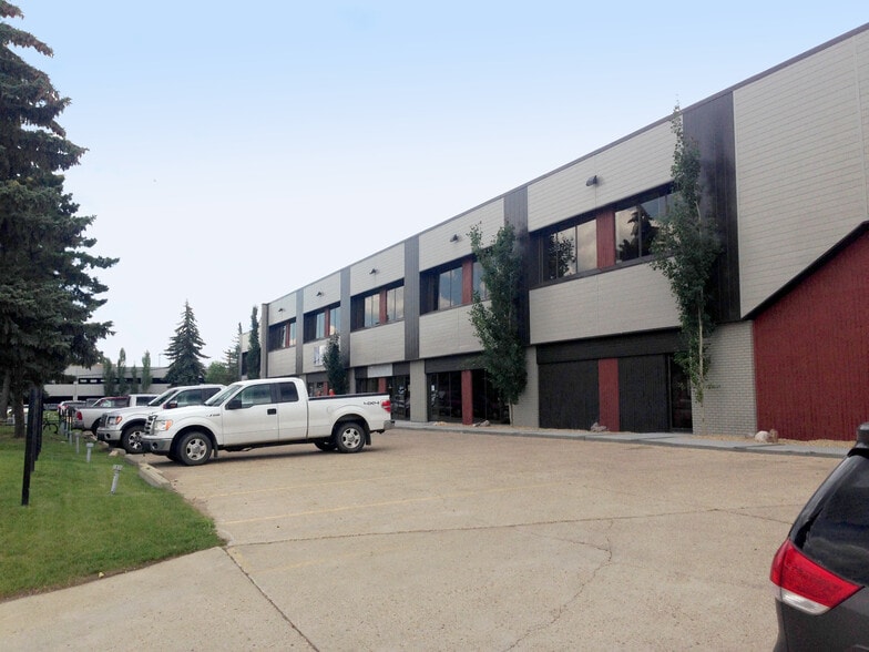 More Photos Of 4904-4940 87 St NW, Edmonton Flex For Lease