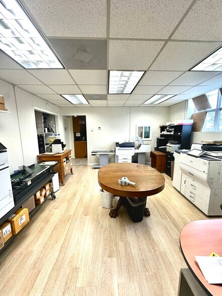 More Photos Of 612 E Elizabeth Ave, Linden Warehouse For Sale