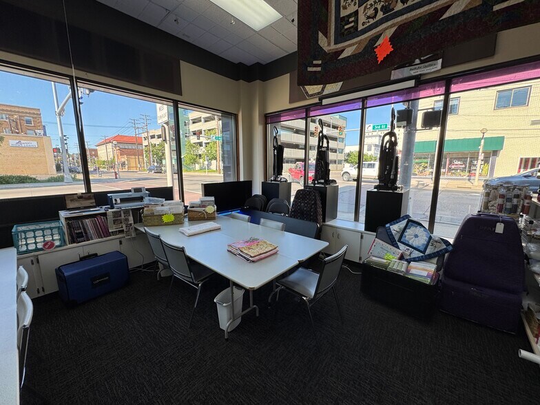 More Photos Of 223 E Main Ave, Bismarck Showroom For Sale