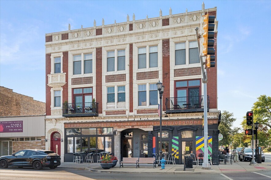 More Photos Of 7322 Madison Ave, Forest Park Storefront Retail Residential For Sale
