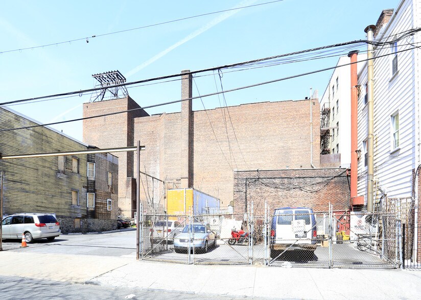 More Photos Of 708 E Tremont Ave, Bronx Movie Radio TVStudio For Lease