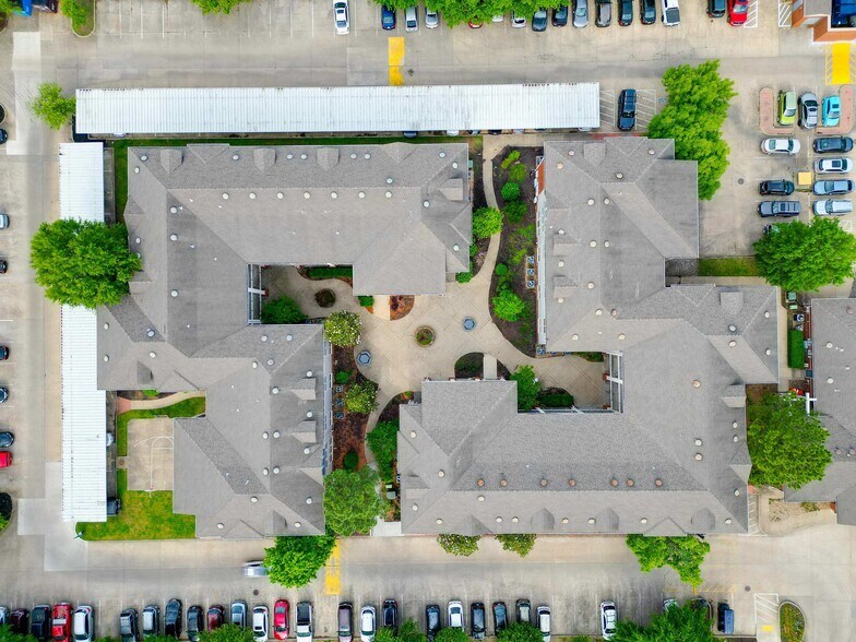 More Photos Of 801 N 49th St, Fort Smith Dormitory For Sale