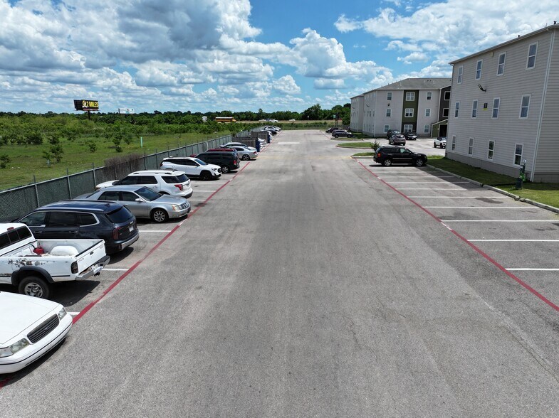 More Photos Of 702 Santee St, Prairie View Apartments For Sale