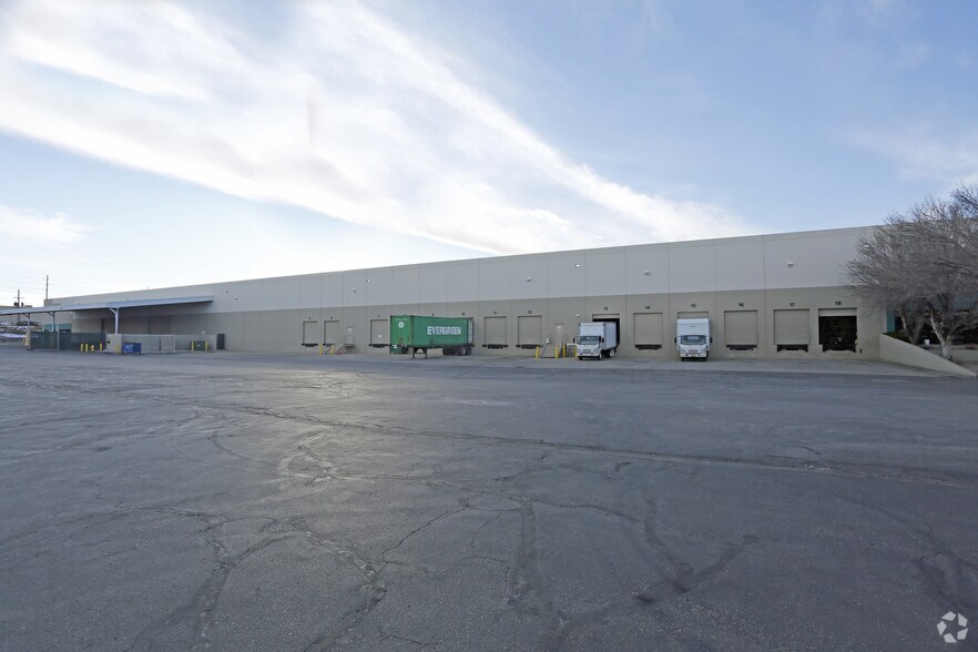 More Photos Of 11400 E 53rd Ave, Denver Warehouse For Lease