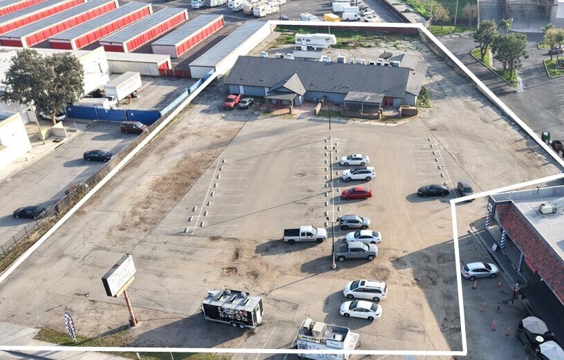 More Photos Of 4647 White Ln, Bakersfield Restaurant For Lease