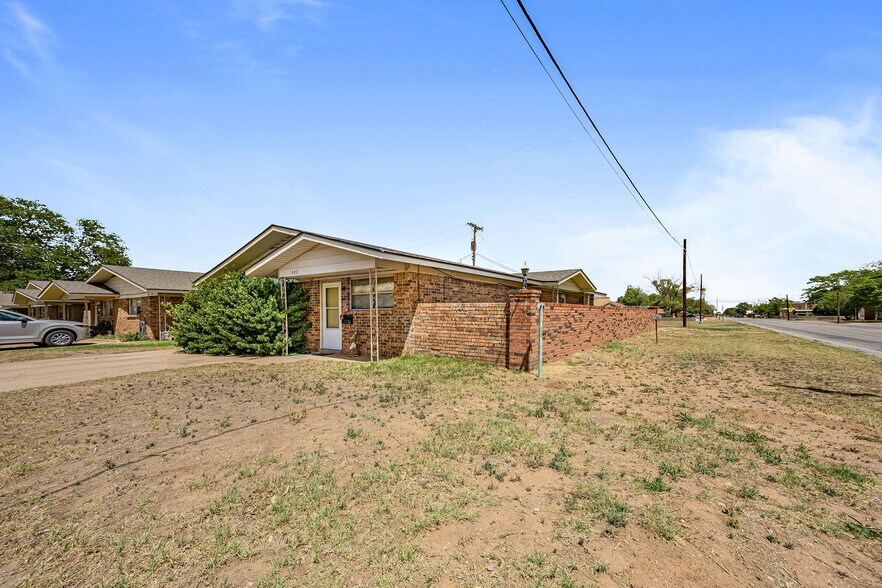 More Photos Of 501-524 Plaza Dr, Slaton Apartments For Sale