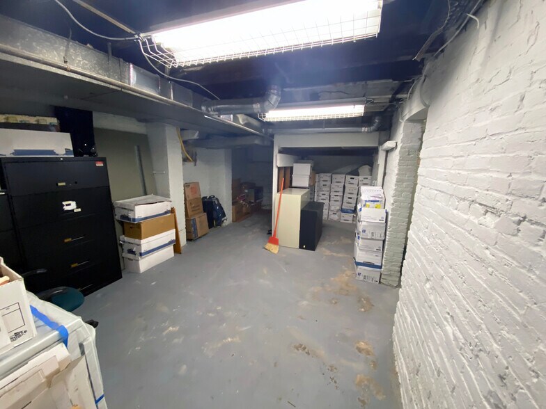 More Photos Of 715 St Paul St, Baltimore Office For Sale