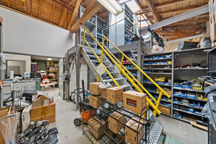 More Photos Of 2911 Shattuck Ave, Berkeley Storefront For Sale