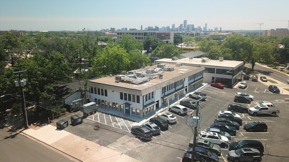 Primary Photo Of 4107 Medical Pky, Austin Medical For Lease