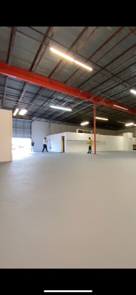 More Photos Of 5431 NW 15th St, Margate Service For Lease