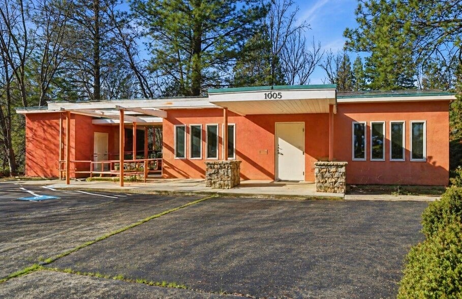 Primary Photo Of 1005 Fowler Way, Placerville Medical For Sale