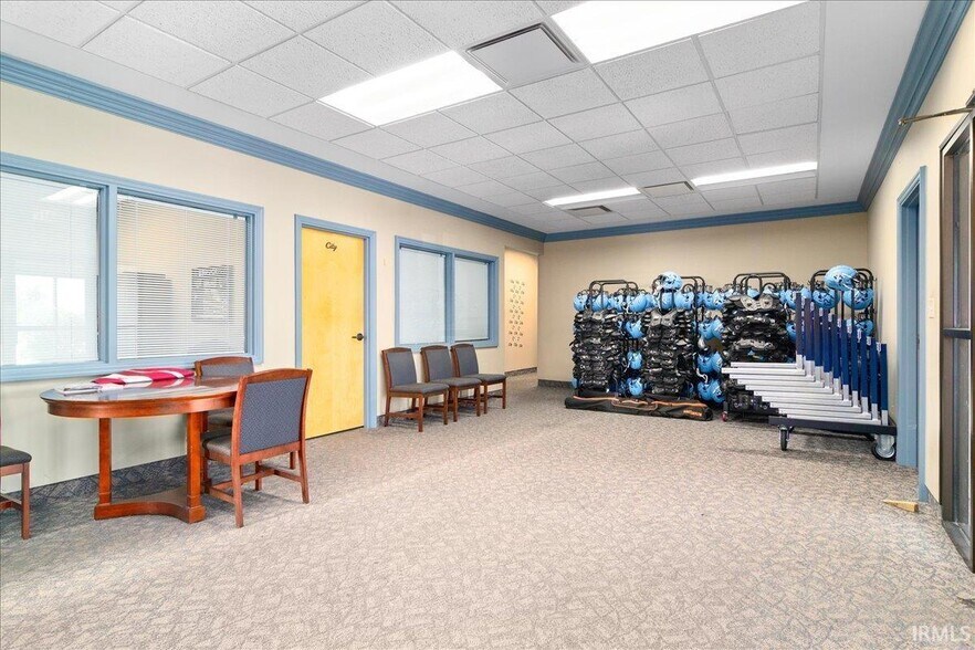 More Photos Of 410 Morton st, Oakland City Office For Sale