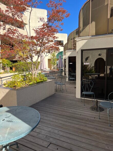 More Photos Of 101-161 S California Ave, Palo Alto Apartments For Sale
