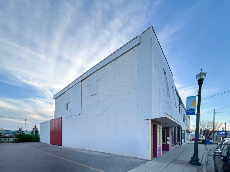 More Photos Of 718 E Mount Morris Rd, Mount Morris Storefront Retail Residential For Sale