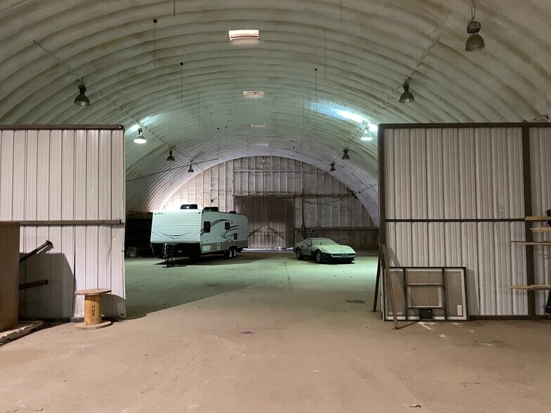 More Photos Of 103 E 1st St, Idalou Warehouse For Lease