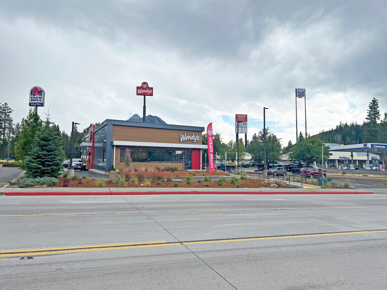 Primary Photo Of 88 Vista Dr, Weed Fast Food For Sale