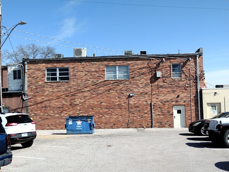 More Photos Of 15-17 S Oak St, Union Medical For Sale