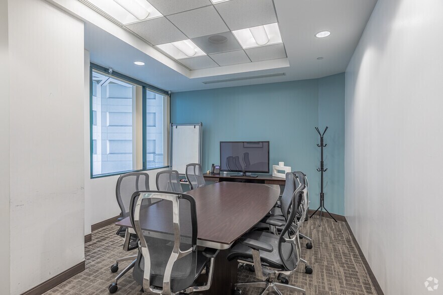 More Photos Of 402 W Broadway, San Diego Office For Lease