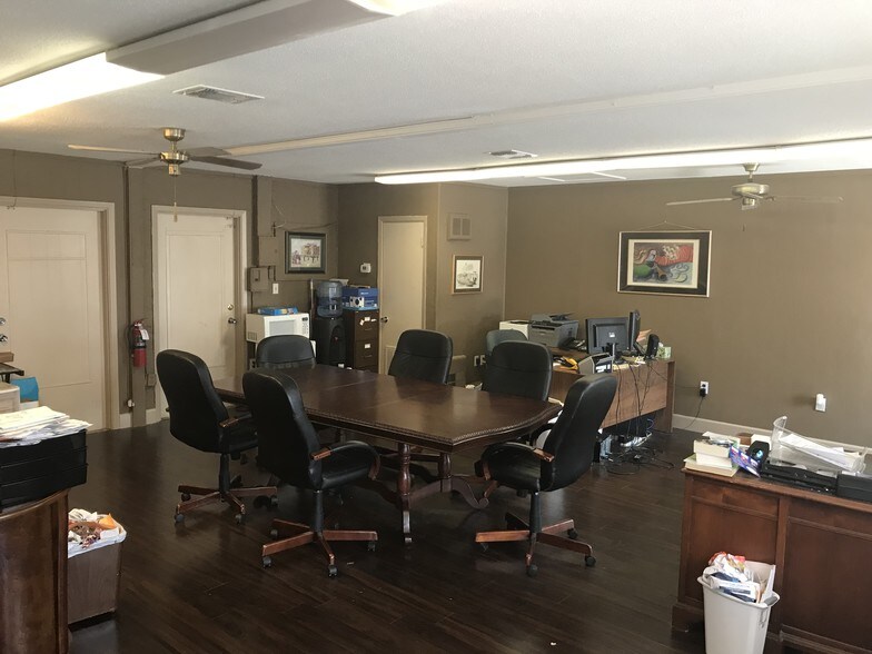 More Photos Of 1115 E Altamonte Dr, Altamonte Springs Storefront Retail Office For Sale