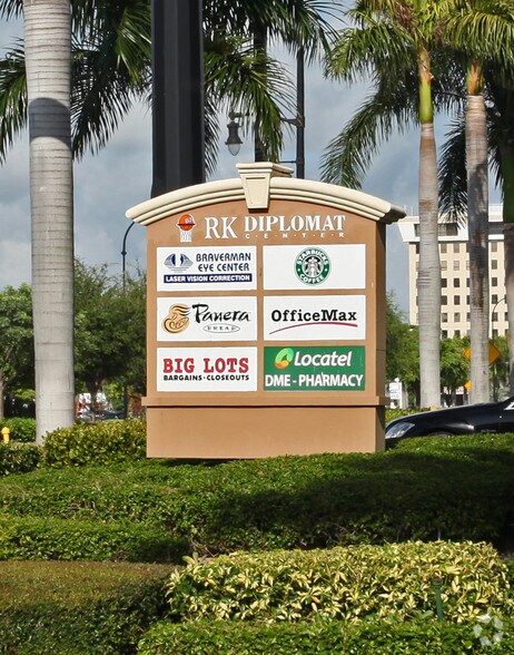 More Photos Of 1401-1995 E Hallandale Beach Blvd, Hallandale Beach Unknown For Lease
