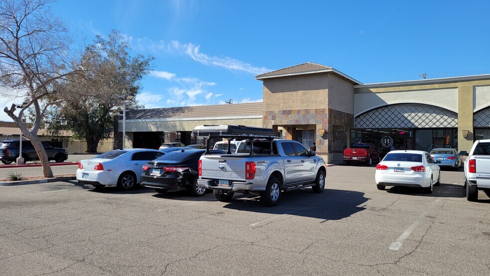 More Photos Of N 12426-12452 Dr, Phoenix General Retail For Sale
