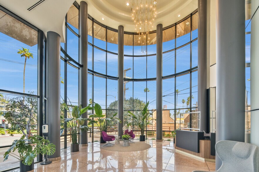 More Photos Of 12700 Ventura Blvd, Studio City Office For Lease