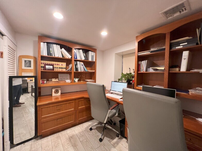 More Photos Of 169-171 Chelsea St, Boston Storefront Retail Office For Sale