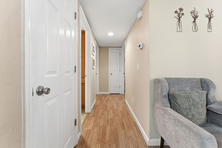 More Photos Of 520 Baird Cove Rd, Franklin Apartments For Sale