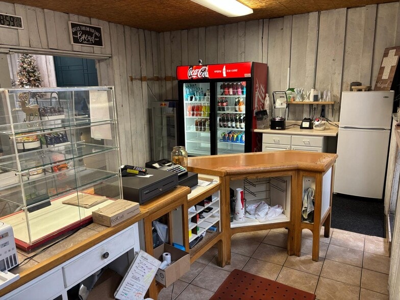 More Photos Of 617 Broadway, Imperial General Retail For Sale