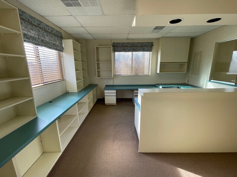 More Photos Of 180 White Rd, Little Silver Medical For Lease