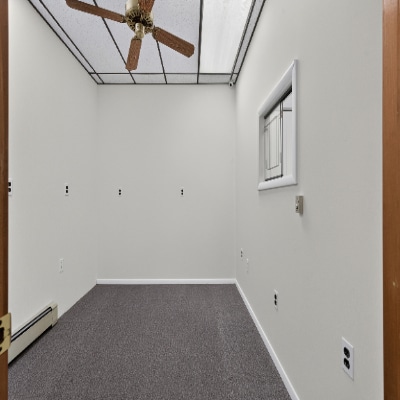 More Photos Of 521 Valley Brook Ave, Lyndhurst Office For Sale