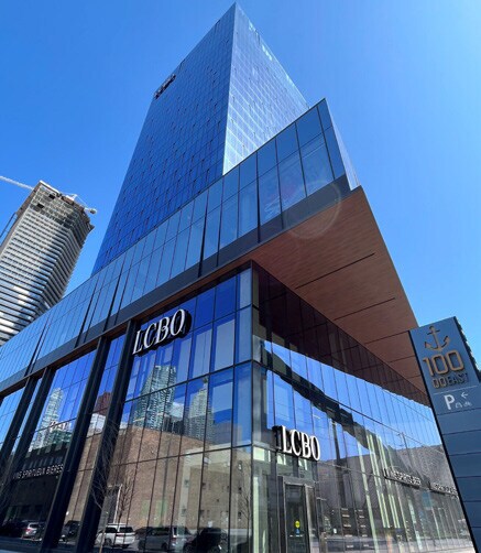 More Photos Of 200 Bay St, Toronto General Retail For Lease